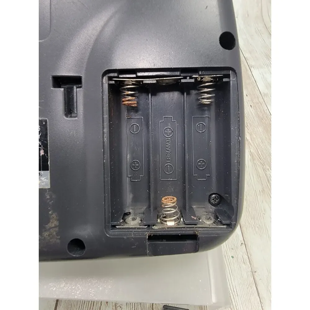 Sega Game Gear Console Power Plug & 2 Games - (For Parts or Repair)